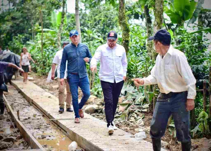 diputado Douglas Rivero